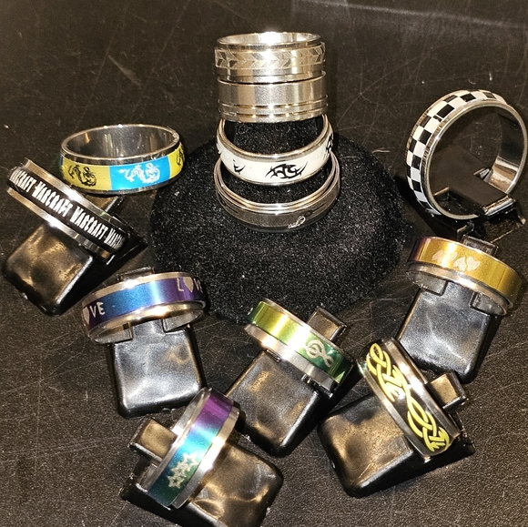 Rings V - Picture 6 of 9